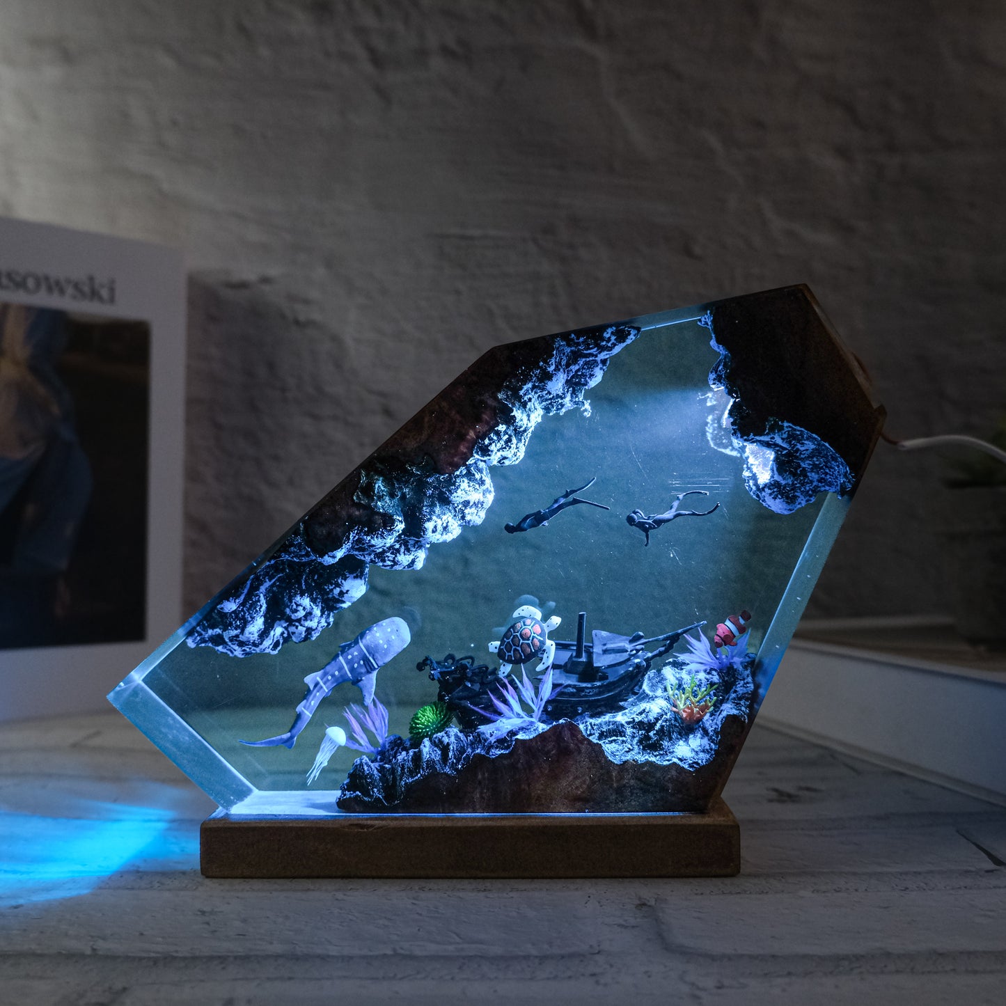 Resin lamp shark whale and people 2