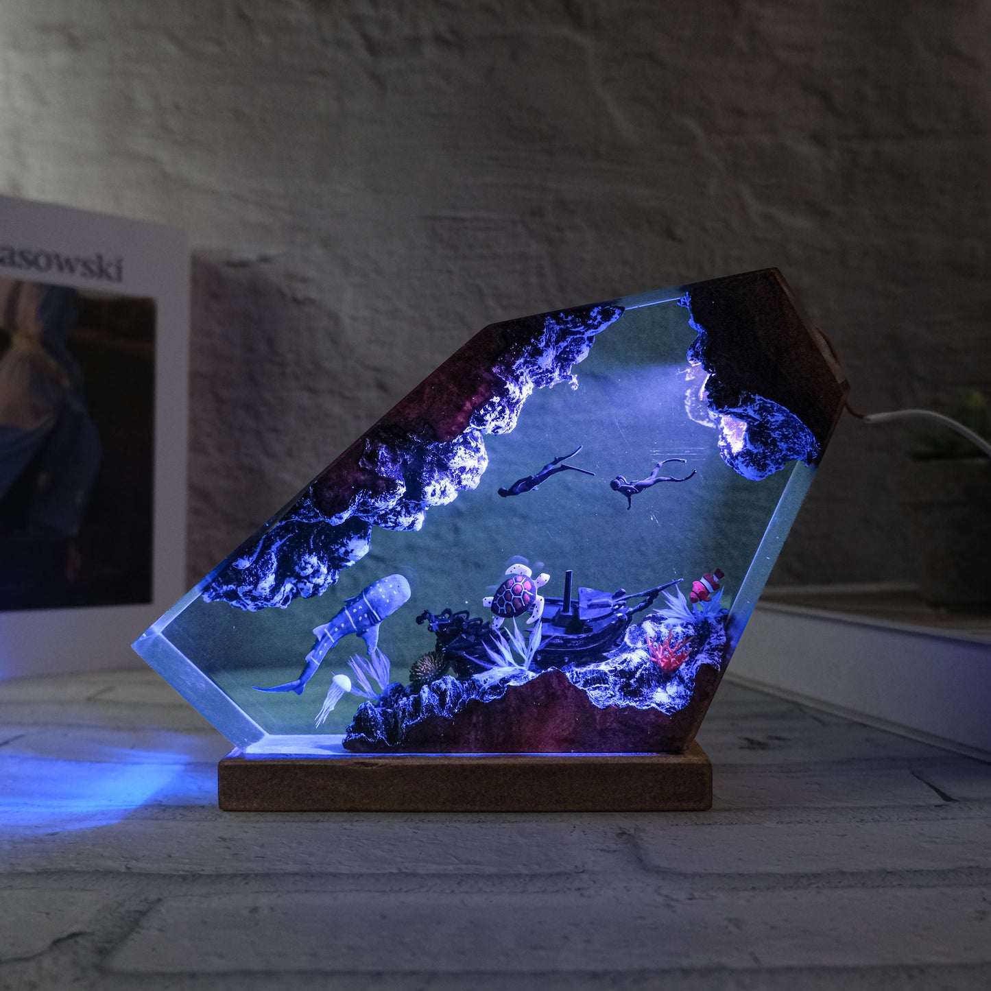 Resin lamp shark whale and people 2