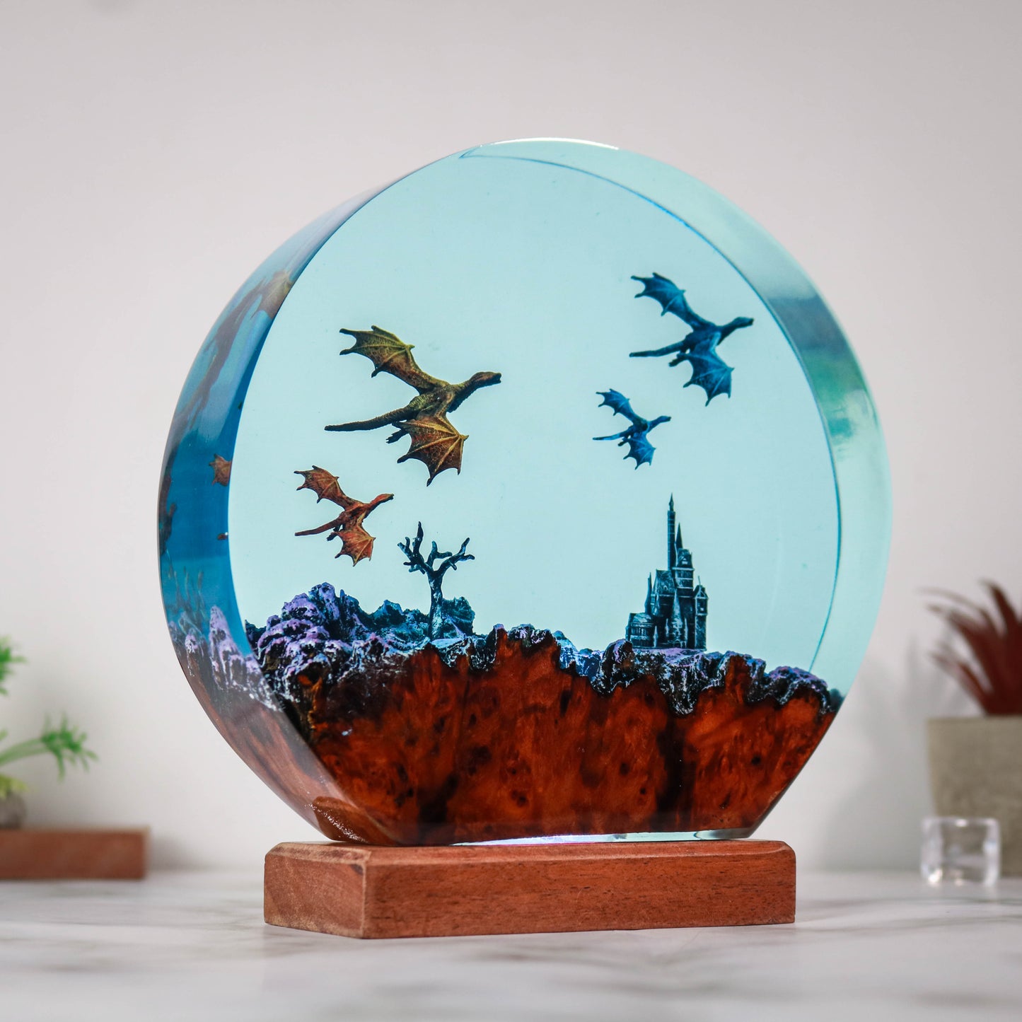 Flying dragon resin lamp 2