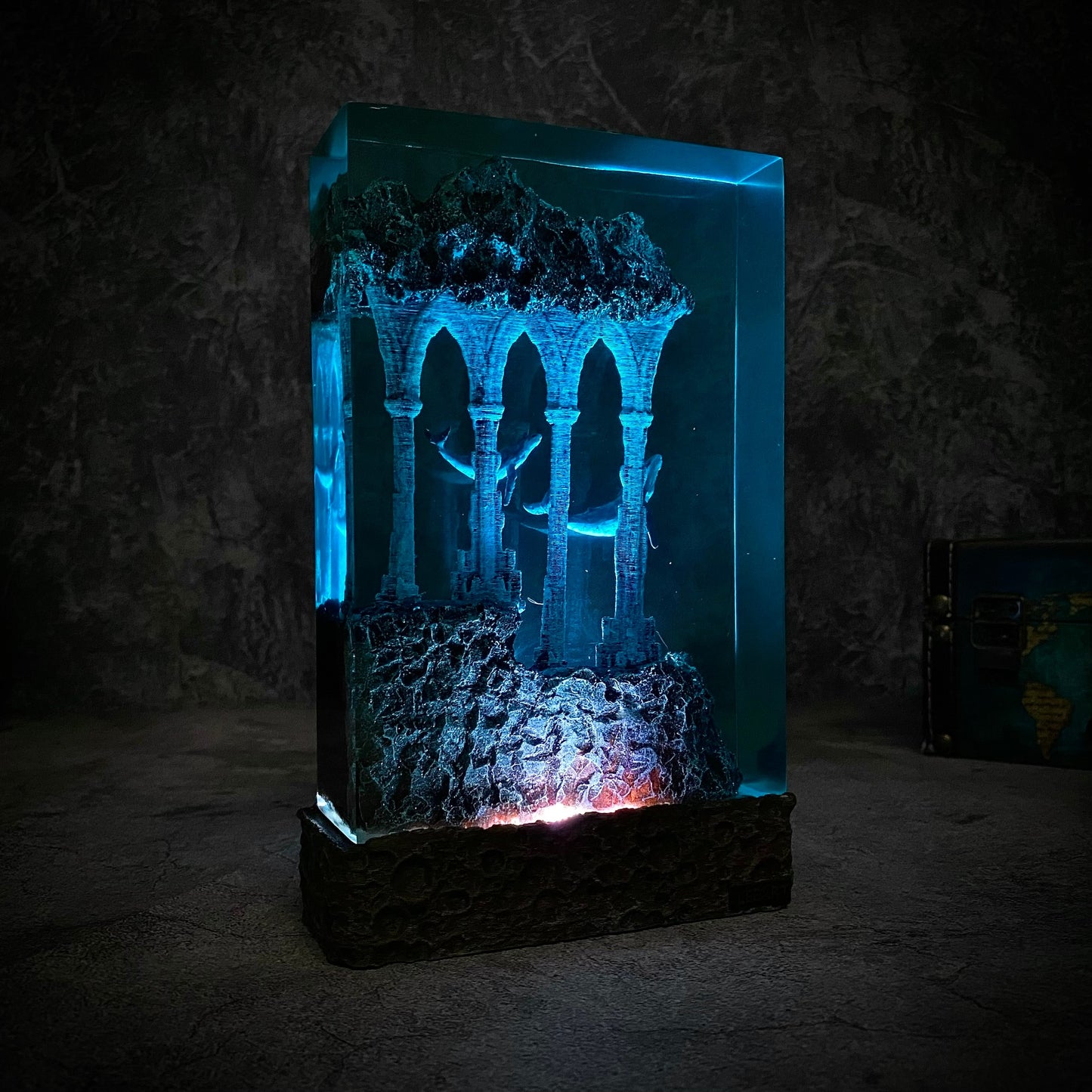 OCEAN VIKING Resin Lamp