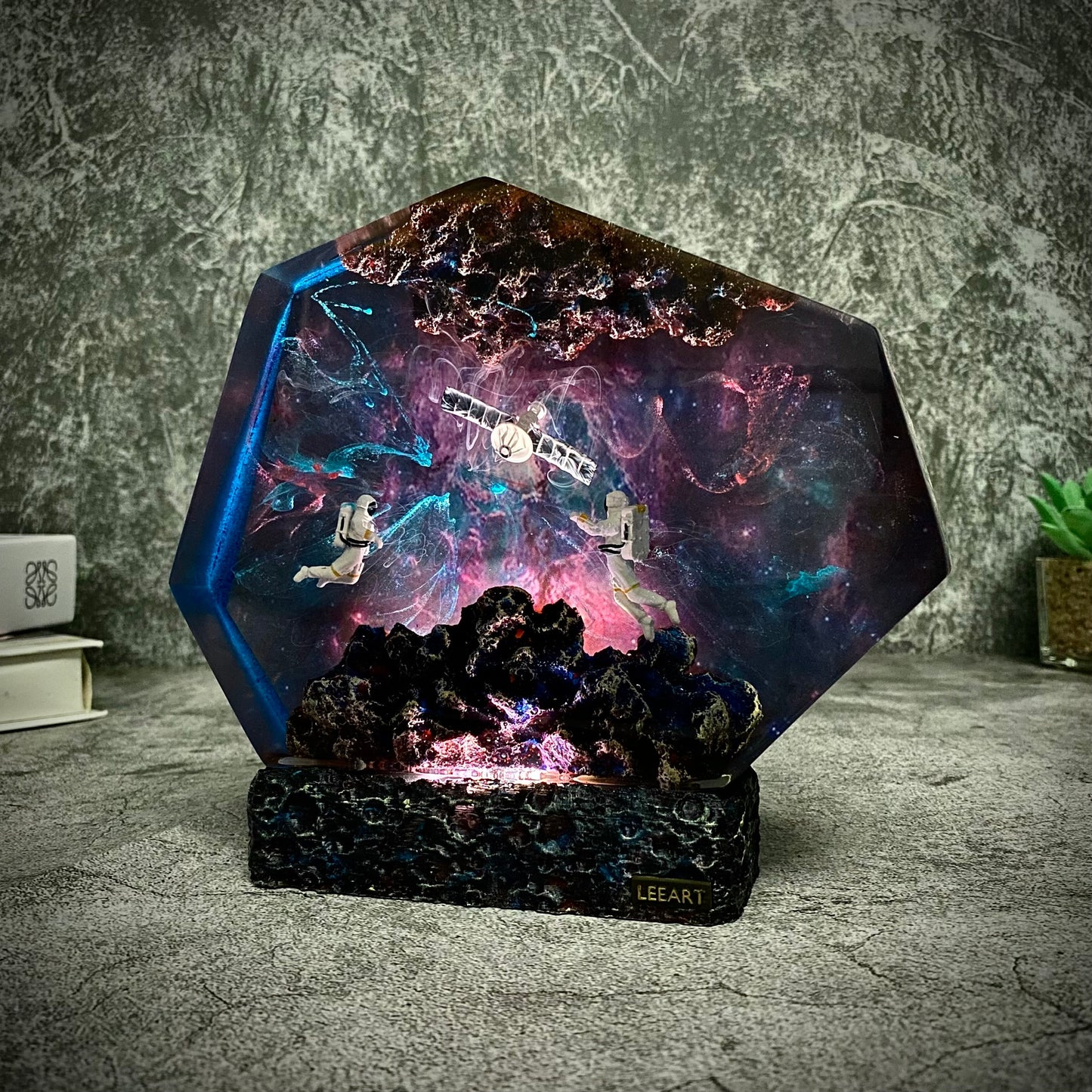 Space epoxy resin lamp