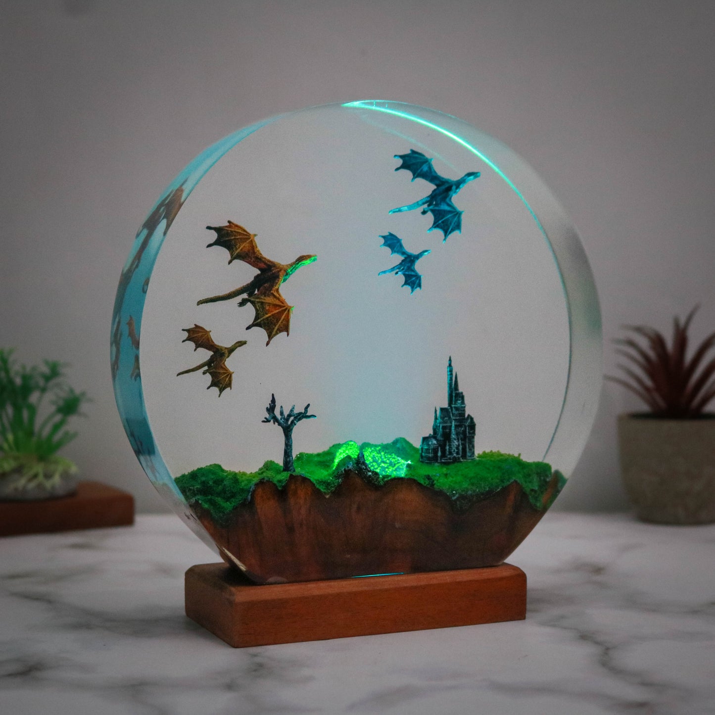 Flying dragon resin lamp 3