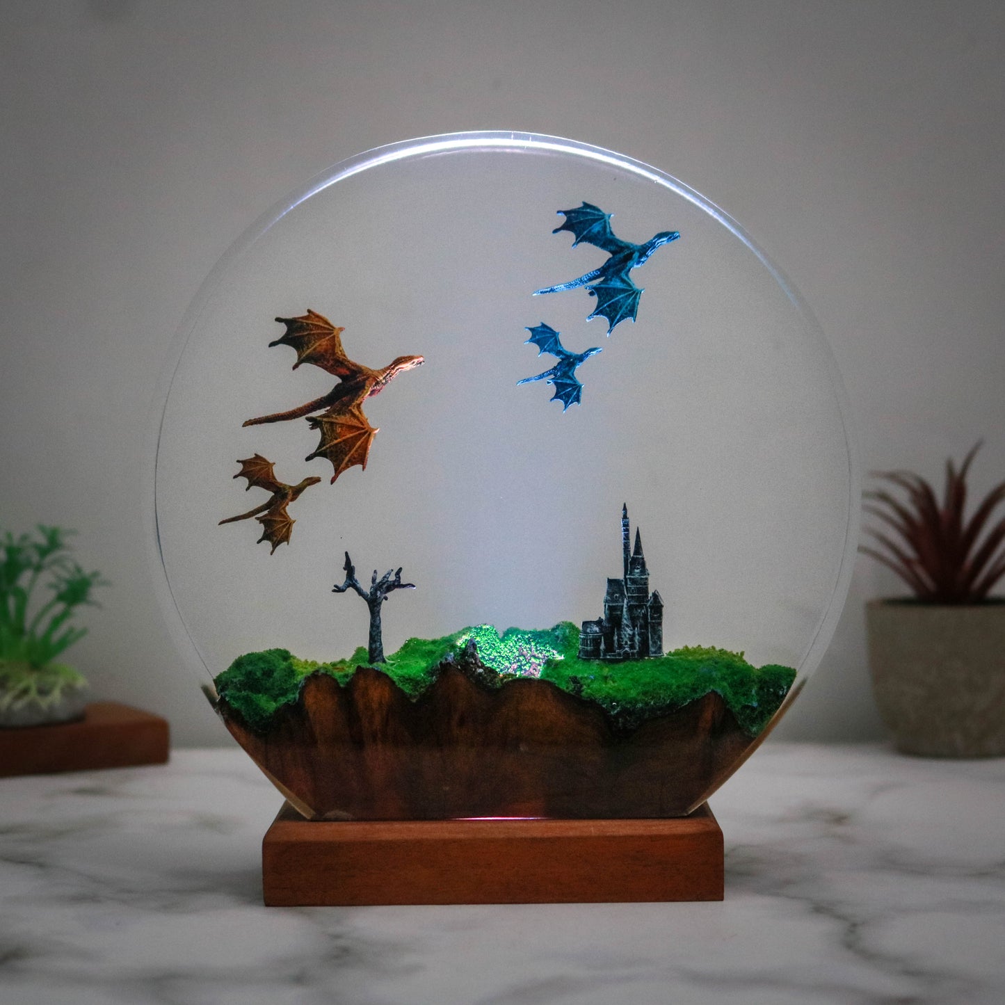 Flying dragon resin lamp 3