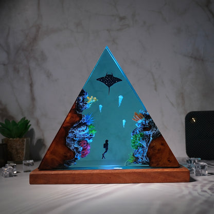 Resin lamp stingray and people