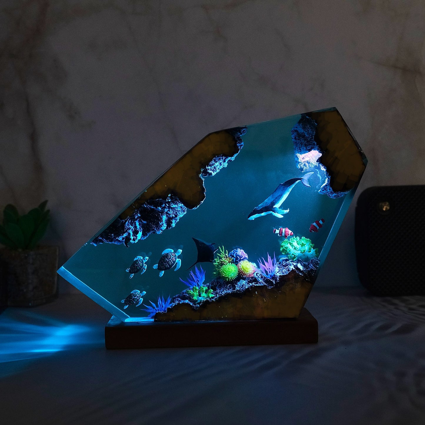 Ocean resin lamp.  Turtles and whales