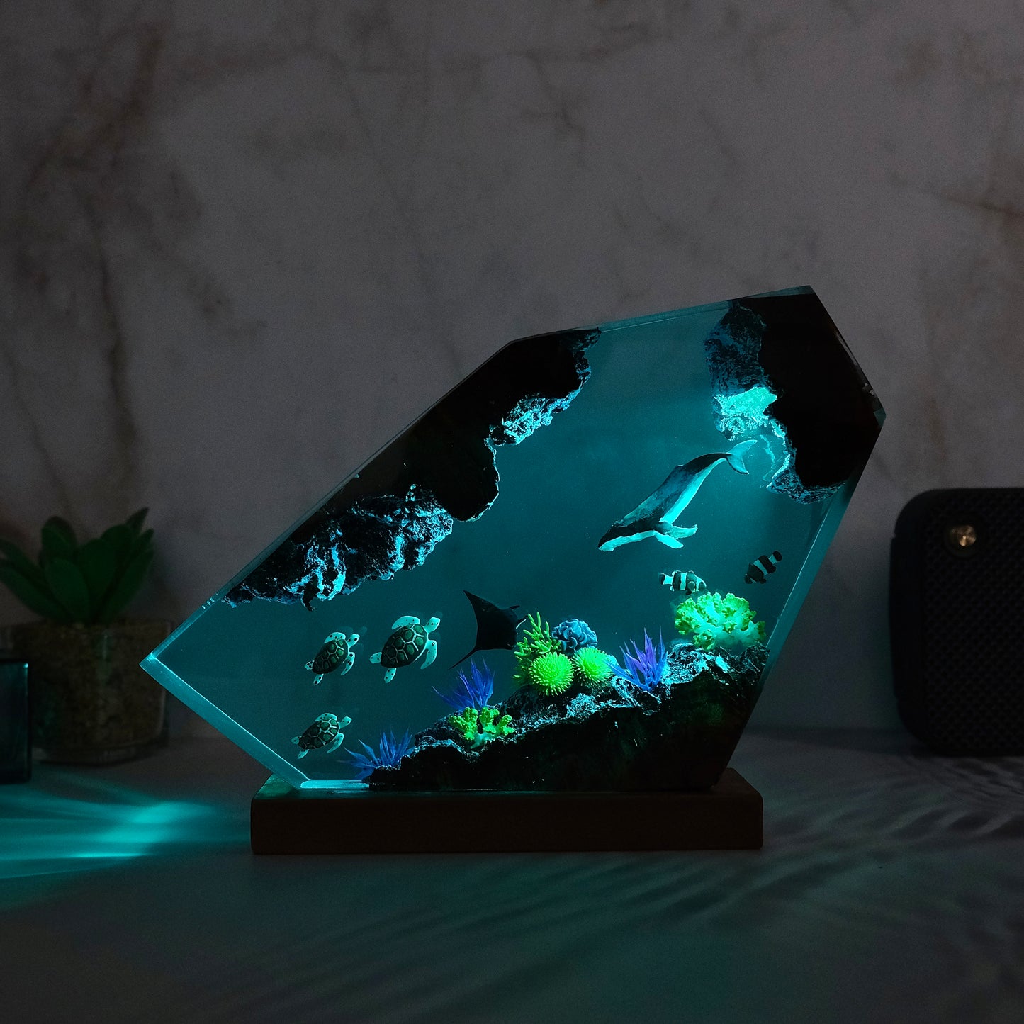 Ocean resin lamp.  Turtles and whales