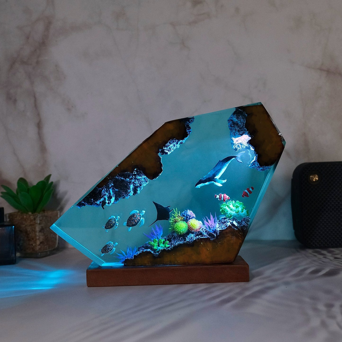 Ocean resin lamp.  Turtles and whales