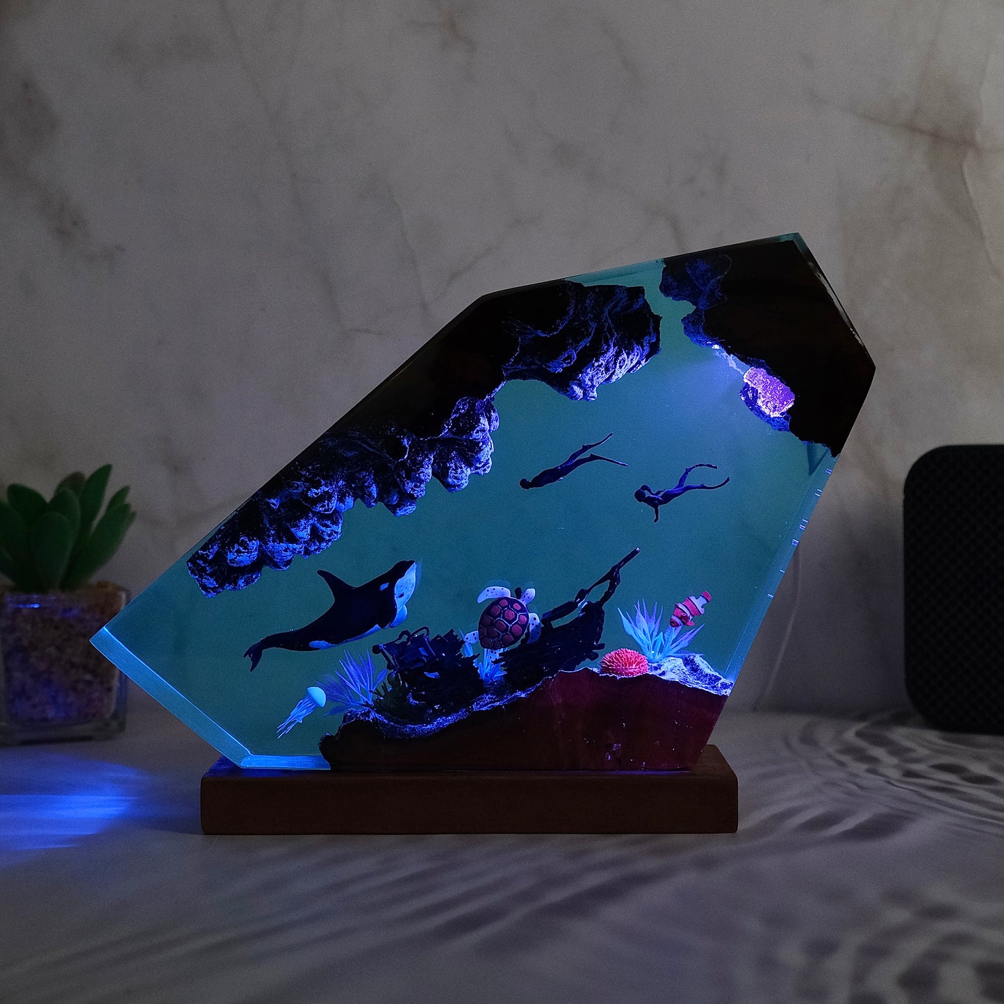 Ocean resin lamp.  Whales and divers 2