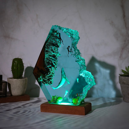 Ocean resin lamp.  Whales and divers