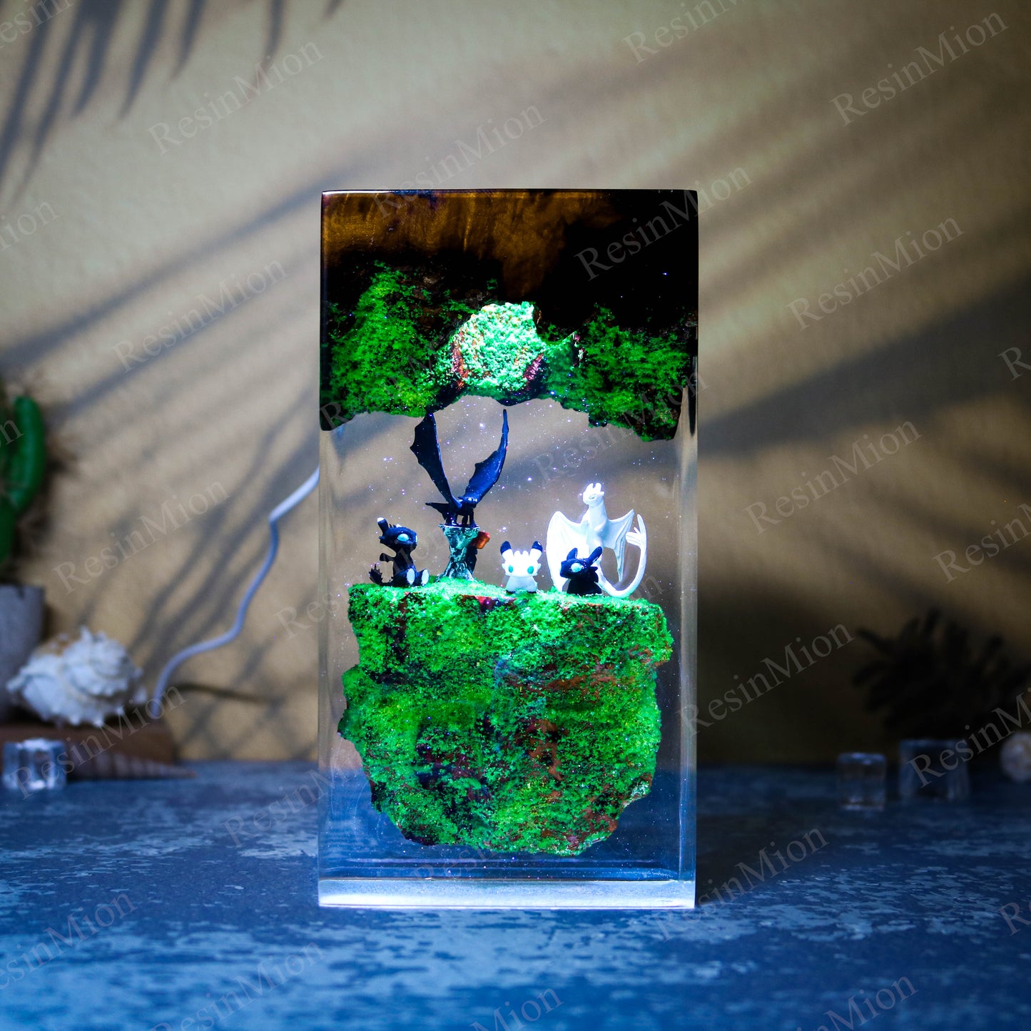 Toothless Family resin lamp