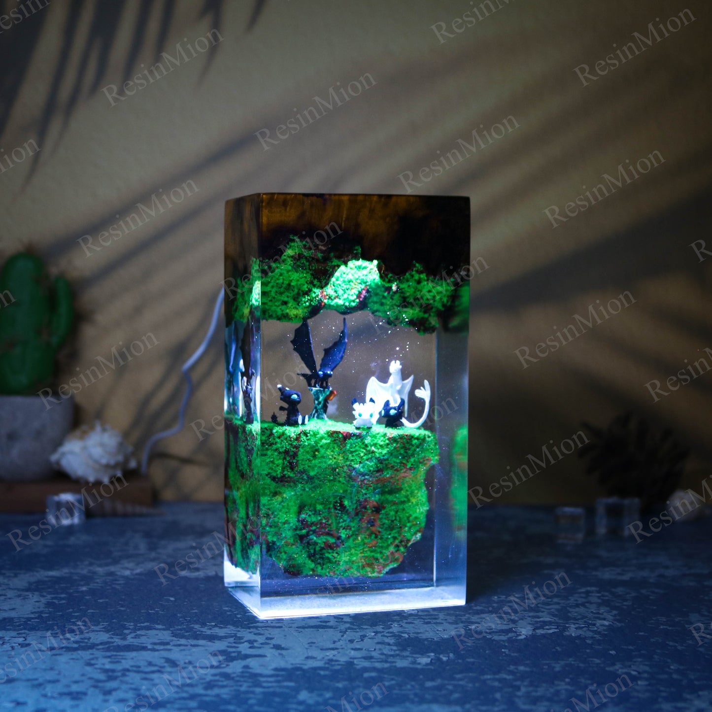 Toothless Family resin lamp