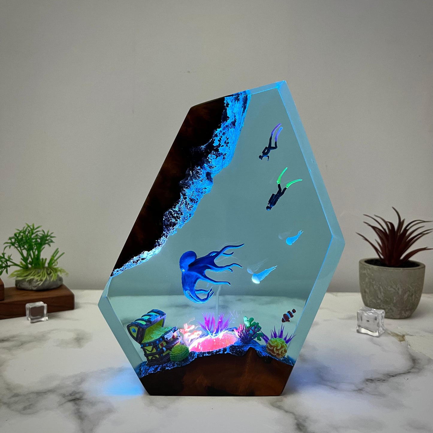 Ocean resin lamp.  Octopus and humans head towards the treasure