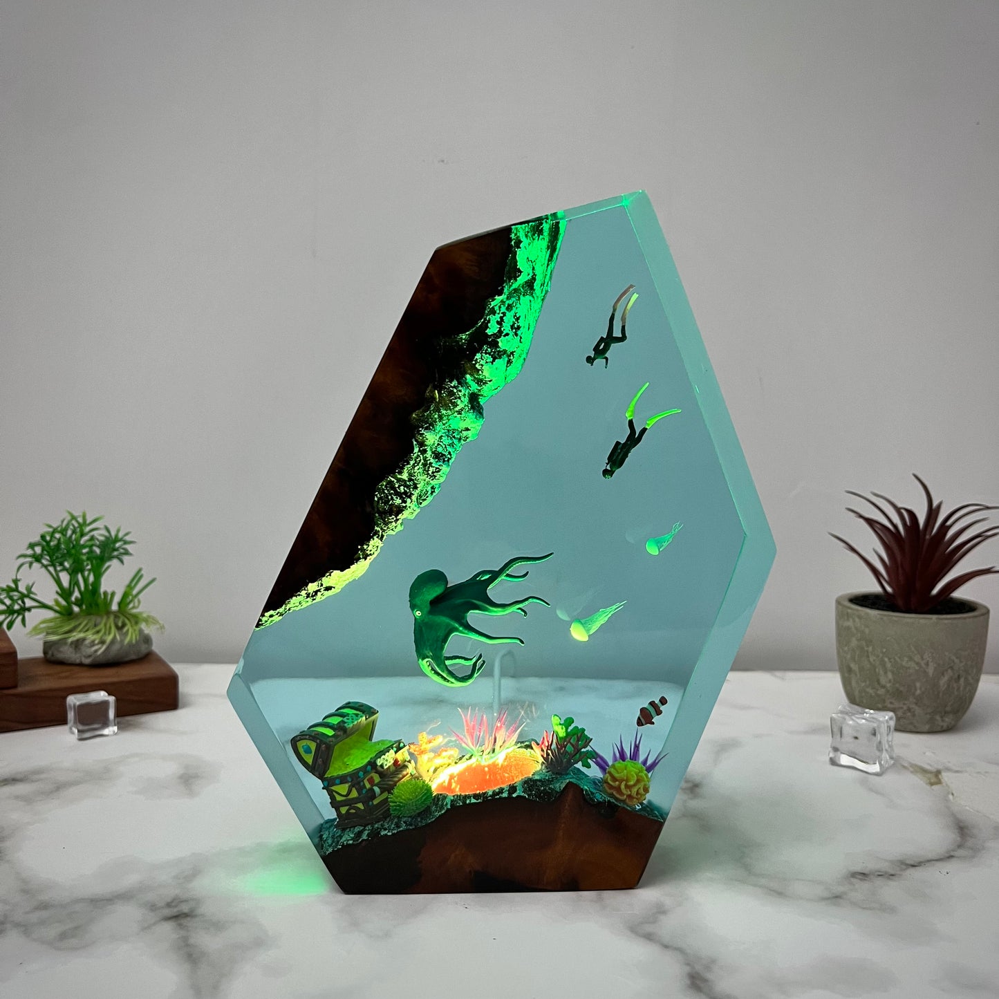 Ocean resin lamp.  Octopus and humans head towards the treasure