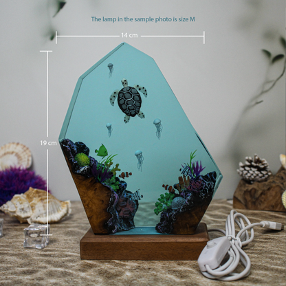 Sea turtle resin lamp