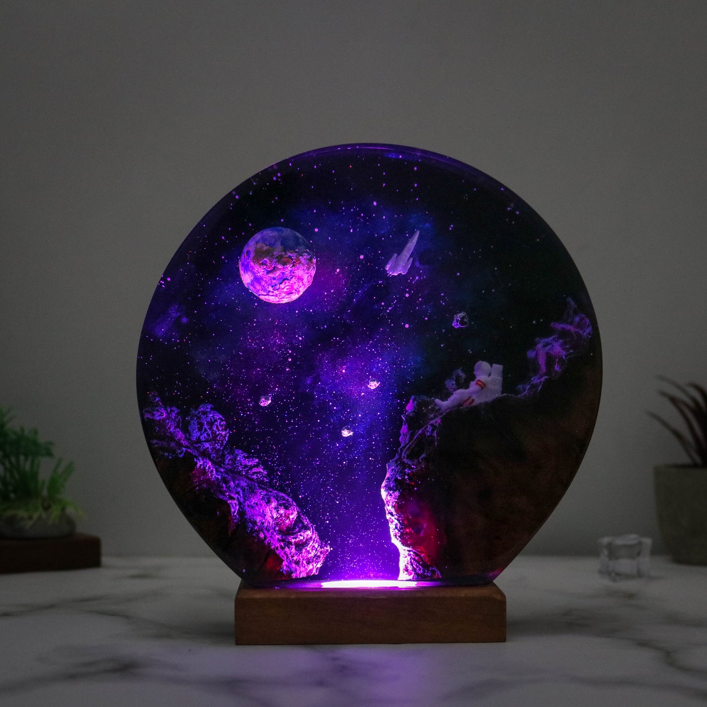 Galaxy resin lamp