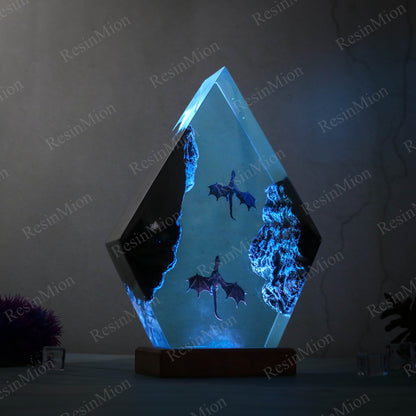 Dragons fly in Resin lamp