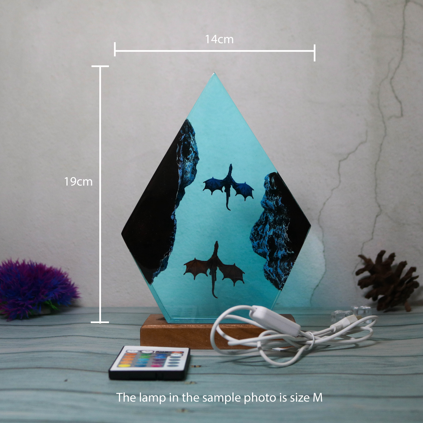 Dragons fly in Resin lamp